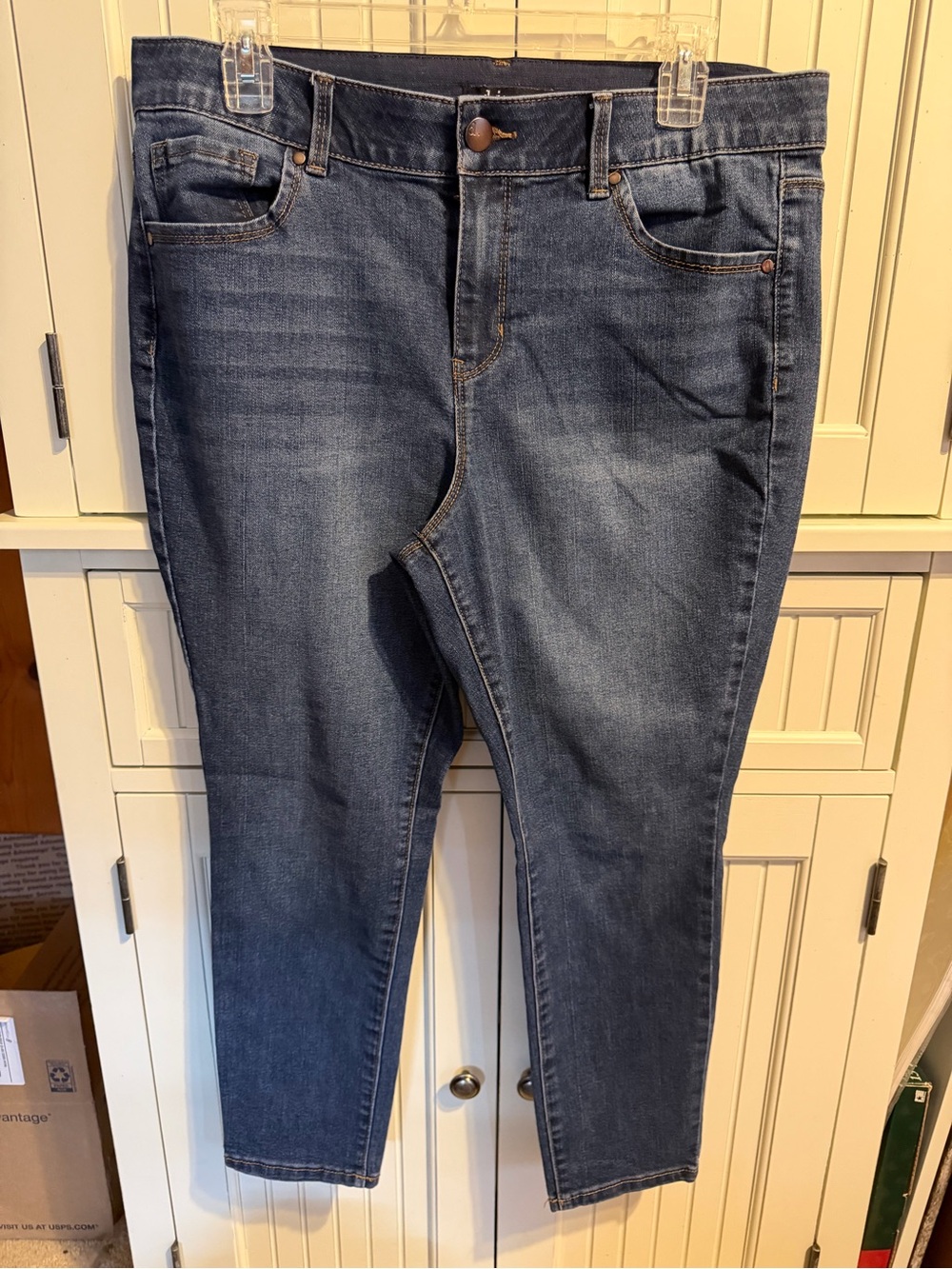 d. jeans Skinny Stretch Jeans in Dark Blue Wash